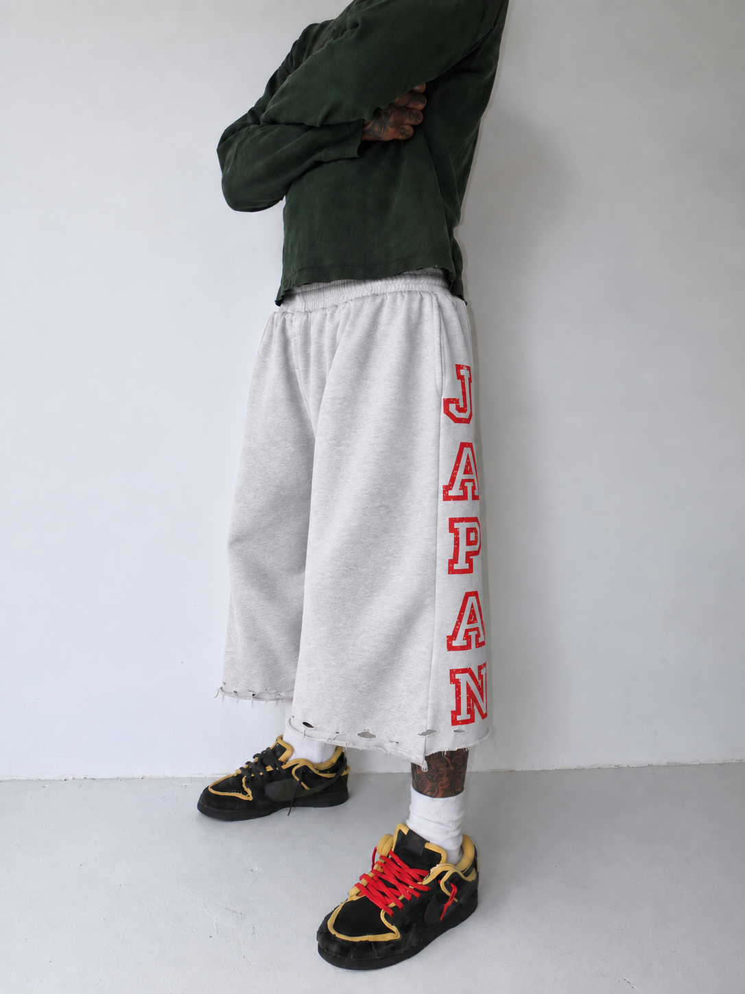 WHITE JAPAN LOUNGE SHORTS